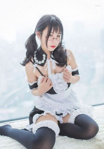 黑人巨大朱莉安妮aⅴ_BD英语最新电影在线观看