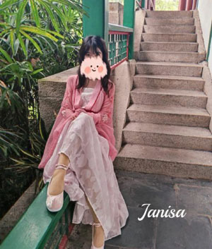 巨蛇闯女校完整版免费观看_免费追剧在线观看