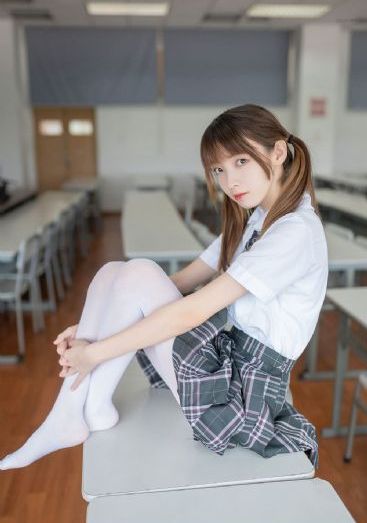 年轻妻子_720超清在线观看